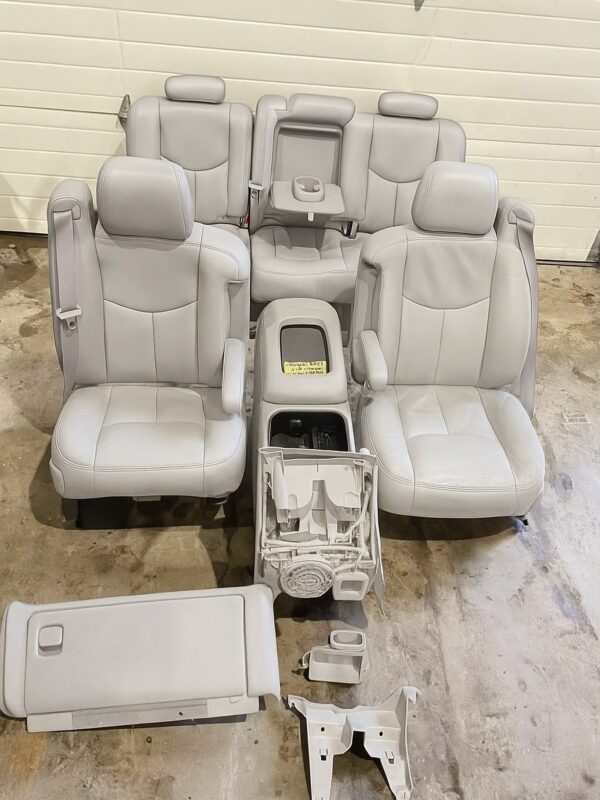99-06 Silverado,Sierra (crew cab) light gray leather seats