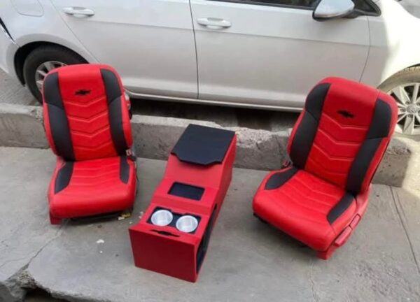 99-06 Chevy Front Seats with Console