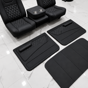 C10 interior in Black Vinyl